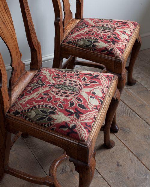 PAIR OF GEORGE I ELM SIDE CHAIRS - ADDITIONAL PHOTO 3