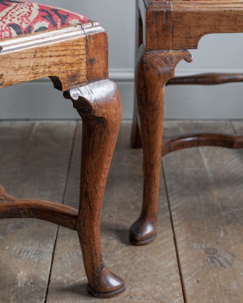 PAIR OF GEORGE I ELM SIDE CHAIRS - ADDITIONAL PHOTO 10