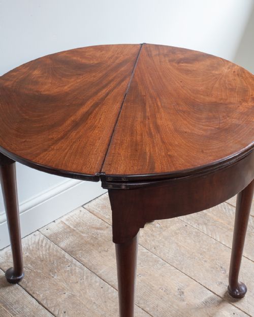 18TH CENTURY MAHOGANY TRIFOLD GAMES TABLE - ADDITIONAL PHOTO 7