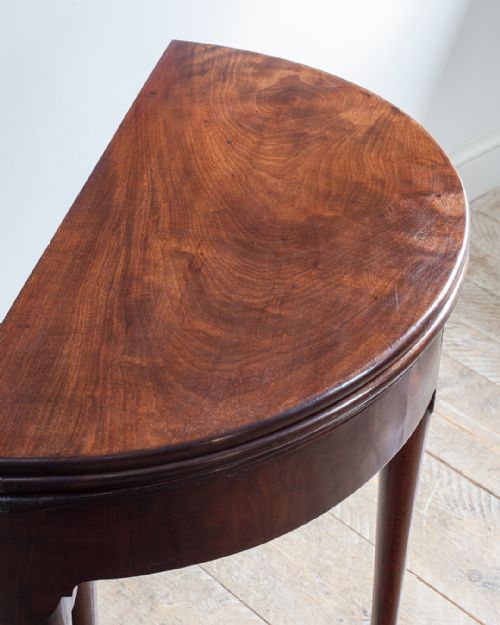 18TH CENTURY MAHOGANY TRIFOLD GAMES TABLE - ADDITIONAL PHOTO 8