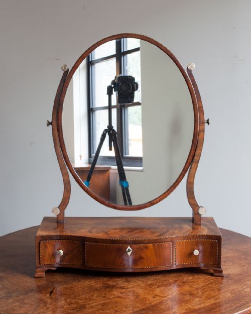 GEORGIAN MAHOGANY SERPENTINE TOILET MIRROR - ADDITIONAL PHOTO 1