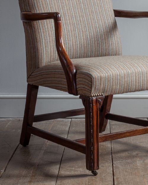 SMALL GEORGIAN MAHOGANY GAINSBOROUGH ARMCHAIR - ADDITIONAL PHOTO 1