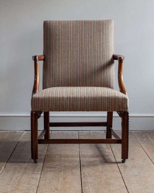 SMALL GEORGIAN MAHOGANY GAINSBOROUGH ARMCHAIR - ADDITIONAL PHOTO 2