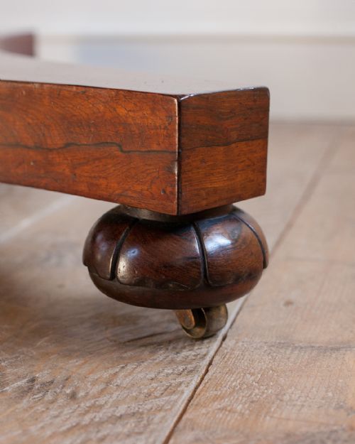 WILLIAM IV ROSEWOOD CENTRE TABLE - ADDITIONAL PHOTO 5