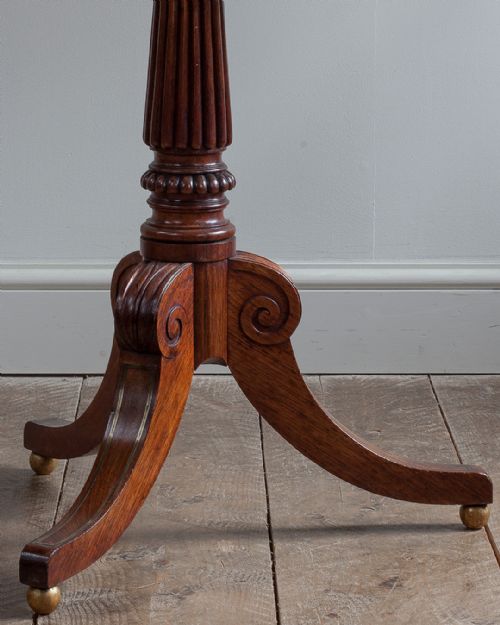 19TH CENTURY BURR YEW OCCASIONAL TABLE - ADDITIONAL PHOTO 3