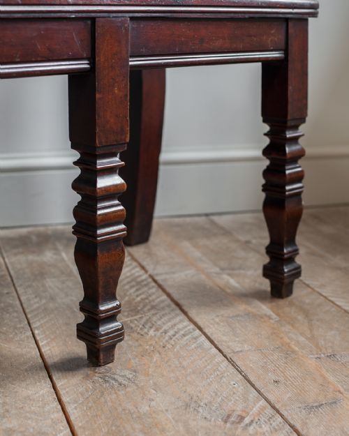 18TH CENTURY MAHOGANY HALL BENCH - ADDITIONAL PHOTO 5