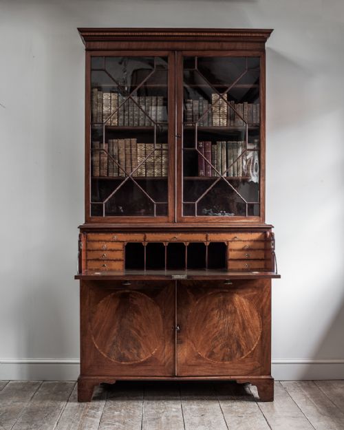 GEORGE III MAHOGANY SECRETAIRE BOOKCASE - ADDITIONAL PHOTO 3