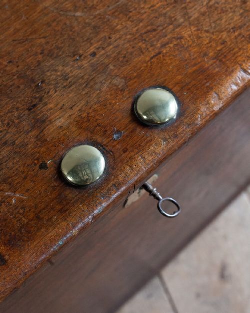 LATE 18TH CENTURY DUTCH COLONIAL TEAK BRASS BOUND TRUNK - ADDITIONAL PHOTO 3