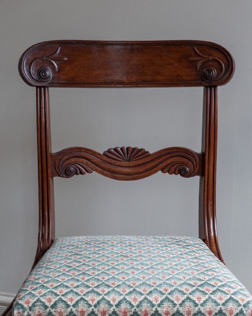 SET OF 10 FINE QUALITY REGENCY MAHOGANY DINING CHAIRS - ADDITIONAL PHOTO 4