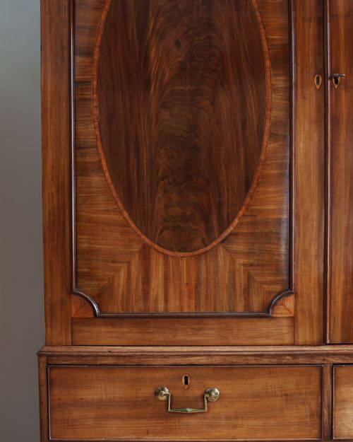 GEORGE III MAHOGANY LIBRARY BOOKCASE - ADDITIONAL PHOTO 5