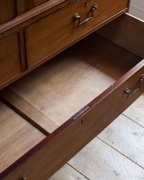 GEORGE III MAHOGANY LIBRARY BOOKCASE - ADDITIONAL PHOTO 6