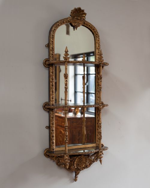 SET OF GILT SHELVES - ADDITIONAL PHOTO 1