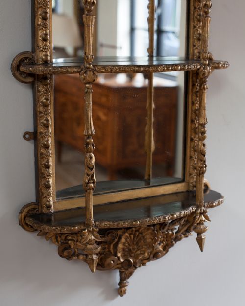 SET OF GILT SHELVES - ADDITIONAL PHOTO 3