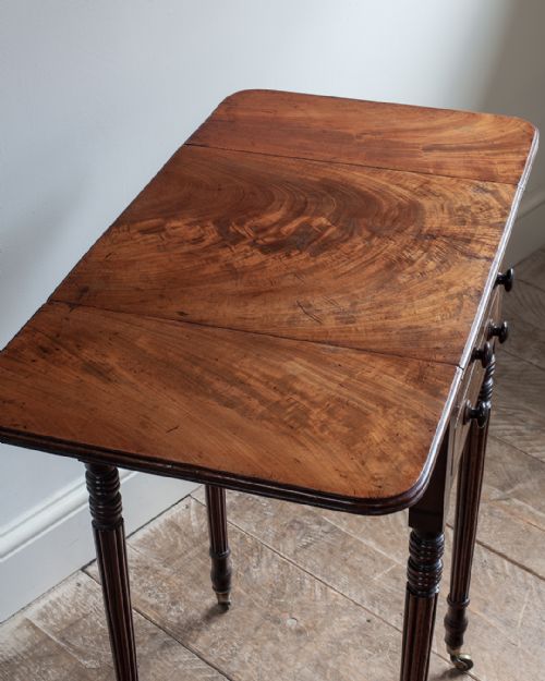 CHARMING REGENCY MAHOGANY WORK TABLE - ADDITIONAL PHOTO 5