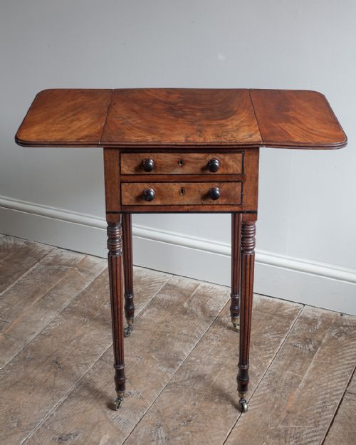 CHARMING REGENCY MAHOGANY WORK TABLE - ADDITIONAL PHOTO 6