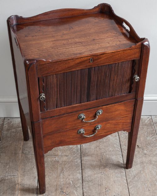 GEORGE III MAHOGANY NIGHTSTAND - ADDITIONAL PHOTO 3