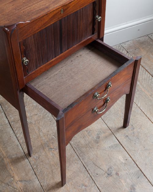 GEORGE III MAHOGANY NIGHTSTAND - ADDITIONAL PHOTO 5
