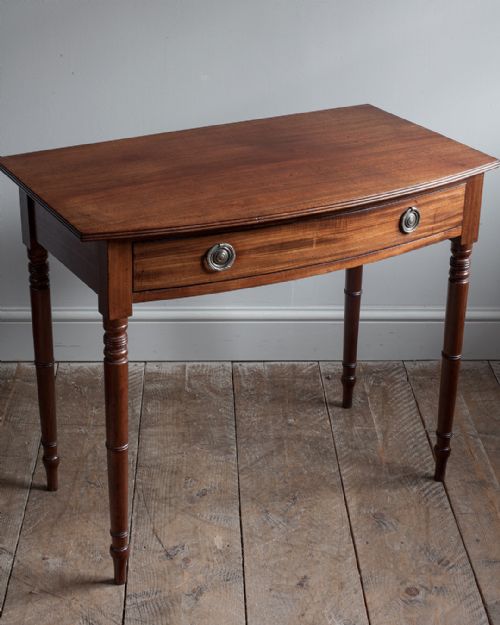 GEORGE IV MAHOGANY BOWFRONT SIDE TABLE - ADDITIONAL PHOTO 2