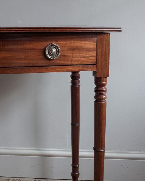GEORGE IV MAHOGANY BOWFRONT SIDE TABLE - ADDITIONAL PHOTO 4
