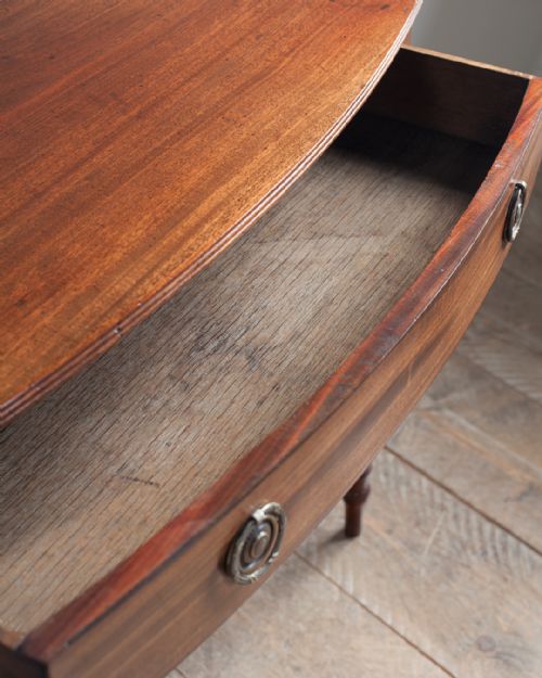 GEORGE IV MAHOGANY BOWFRONT SIDE TABLE - ADDITIONAL PHOTO 7
