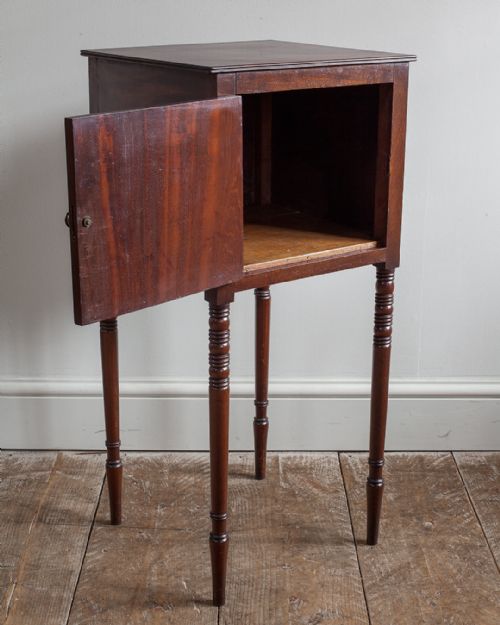 REGENCY MAHOGANY BEDSIDE CUPBOARD - ADDITIONAL PHOTO 6