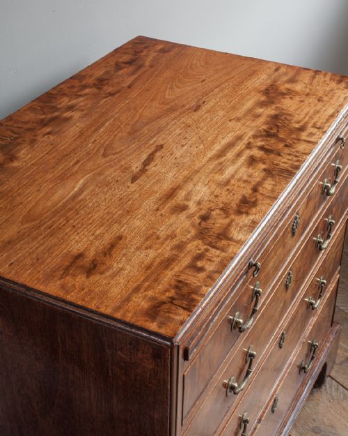 18TH CENTURY MAHOGANY CHEST OF DRAWERS - ADDITIONAL PHOTO 3
