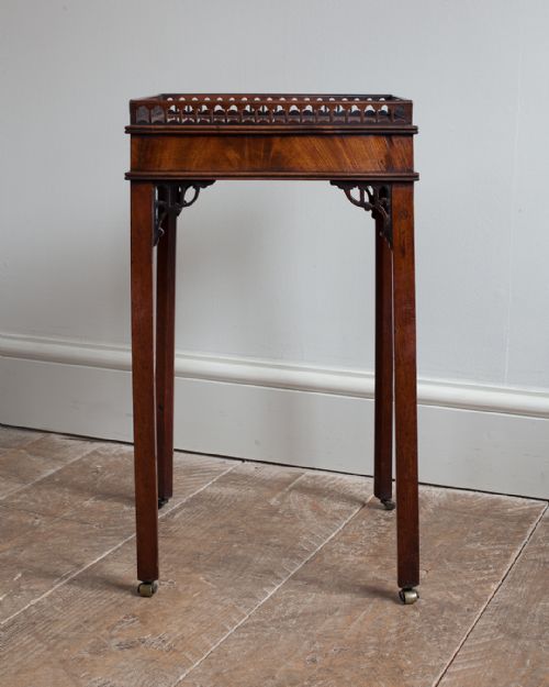 GEORGE III MAHOGANY URN STAND - ADDITIONAL PHOTO 1