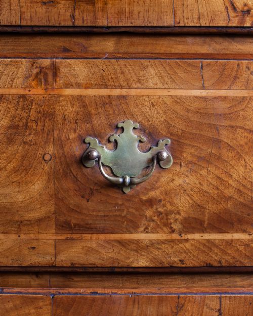 GEORGE II WALNUT CHEST OF DRAWERS - ADDITIONAL PHOTO 3