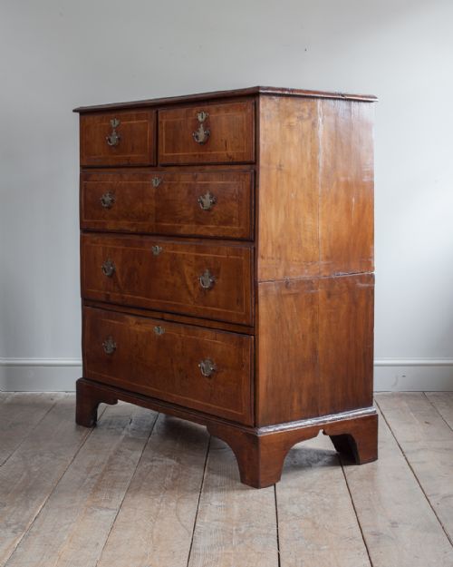 GEORGE II WALNUT CHEST OF DRAWERS - ADDITIONAL PHOTO 5