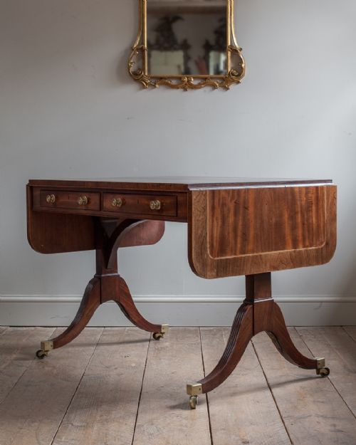 SUPERB QUALITY REGENCY MAHOGANY SOFA TABLE - ADDITIONAL PHOTO 2