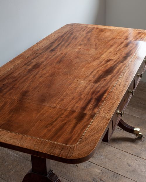 SUPERB QUALITY REGENCY MAHOGANY SOFA TABLE - ADDITIONAL PHOTO 4