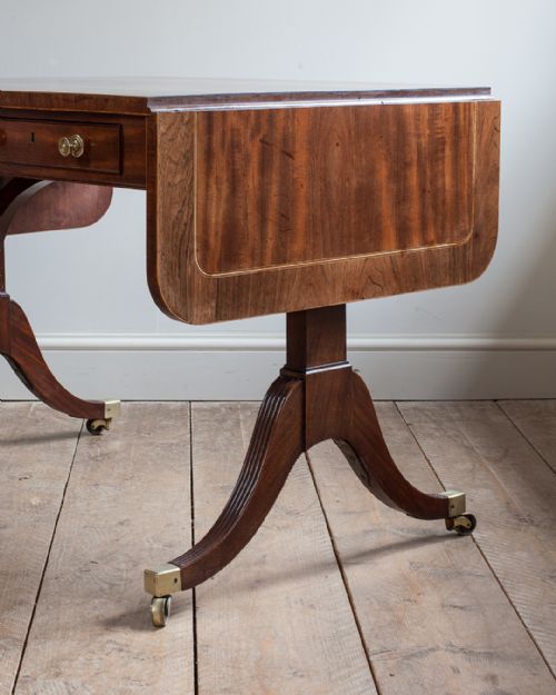 SUPERB QUALITY REGENCY MAHOGANY SOFA TABLE - ADDITIONAL PHOTO 5