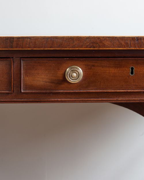 SUPERB QUALITY REGENCY MAHOGANY SOFA TABLE - ADDITIONAL PHOTO 6