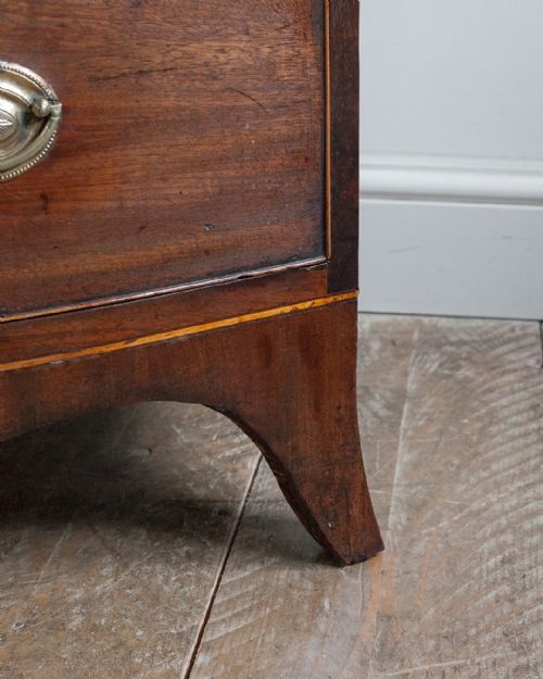 REGENCY MAHOGANY BOWFRONT CHEST OF DRAWERS - ADDITIONAL PHOTO 6