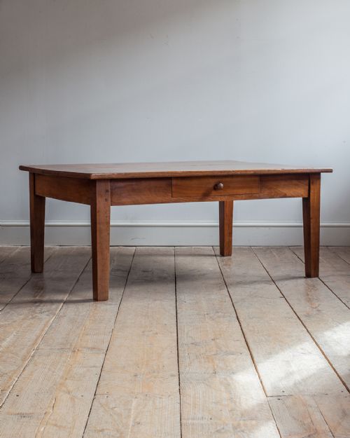 18TH CENTURY FRENCH CHERRY WOOD COFFEE TABLE - ADDITIONAL PHOTO 1