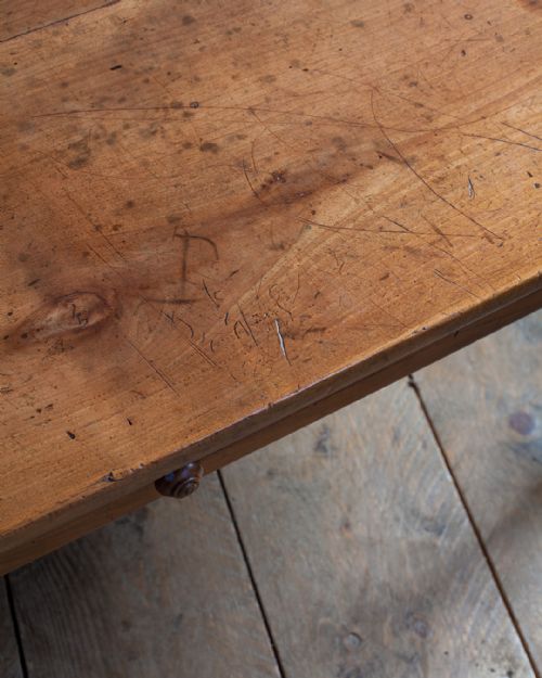 18TH CENTURY FRENCH CHERRY WOOD COFFEE TABLE - ADDITIONAL PHOTO 6