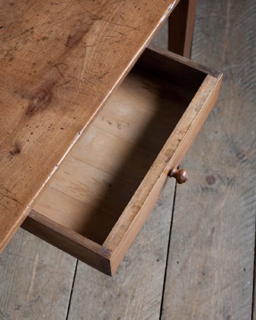 18TH CENTURY FRENCH CHERRY WOOD COFFEE TABLE - ADDITIONAL PHOTO 7
