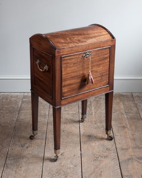 GEORGE III MAHOGANY CELLARET