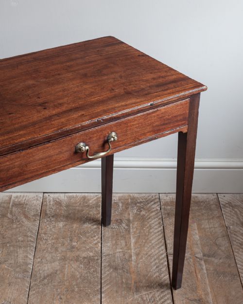 GEORGE III MAHOGANY SIDE TABLE - ADDITIONAL PHOTO 2