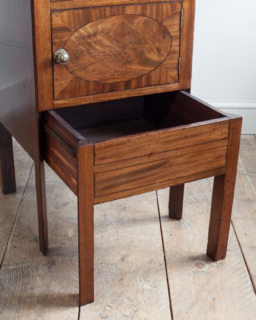 GEORGE III MAHOGANY TRAY TOP COMMODE - ADDITIONAL PHOTO 6