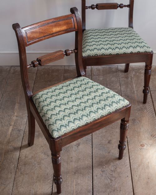 FINE PAIR OF REGENCY MAHOGANY SIDE CHAIRS - ADDITIONAL PHOTO 5
