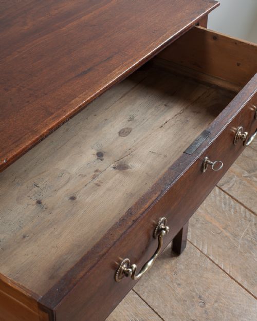 18TH CENTURY MAHOGANY SIDE TABLE - ADDITIONAL PHOTO 7