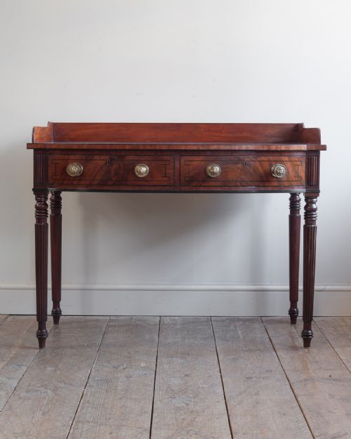 REGENCY MAHOGANY SIDE DRESSING TABLE - ADDITIONAL PHOTO 1