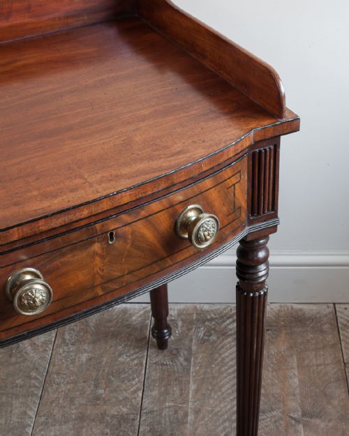 REGENCY MAHOGANY SIDE DRESSING TABLE - ADDITIONAL PHOTO 3