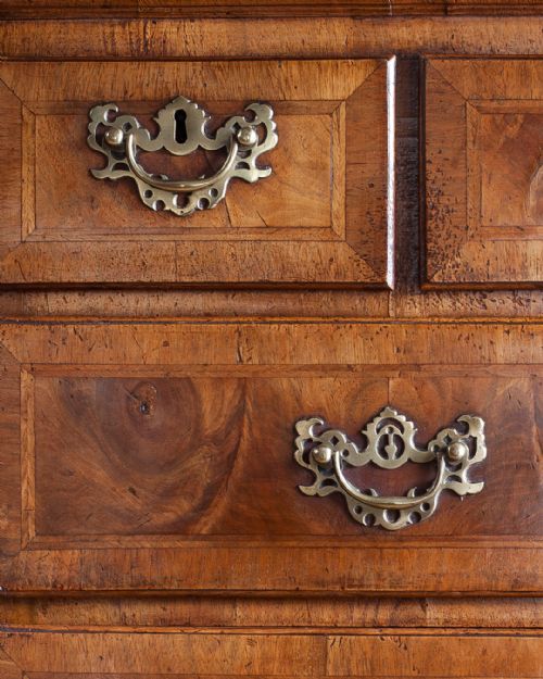 GEORGE III WALNUT CHEST ON CHEST - ADDITIONAL PHOTO 4