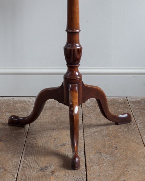 GEORGE III MAHOGANY OCTAGONAL LAMP TABLE - ADDITIONAL PHOTO 4