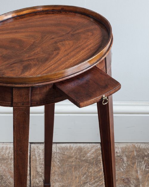 DELIGHTFUL GEORGIAN MAHOGANY OVAL URN STAND - ADDITIONAL PHOTO 3