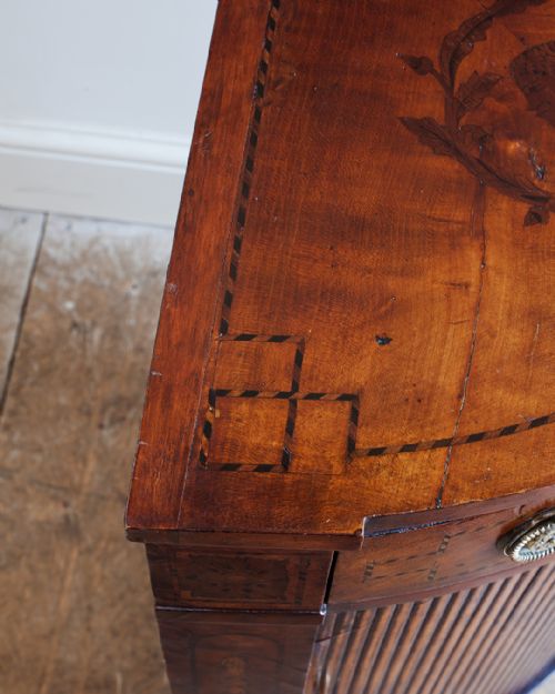 19TH CENTURY DUTCH FRUITWOOD BOWFRONT CORNER CUPBOARD - ADDITIONAL PHOTO 8