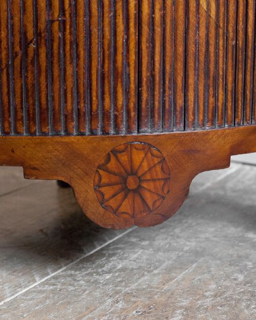 19TH CENTURY DUTCH FRUITWOOD BOWFRONT CORNER CUPBOARD - ADDITIONAL PHOTO 11
