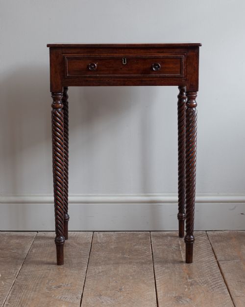 LOVELY QUALITY REGENCY MAHOGANY WORK TABLE - ADDITIONAL PHOTO 4